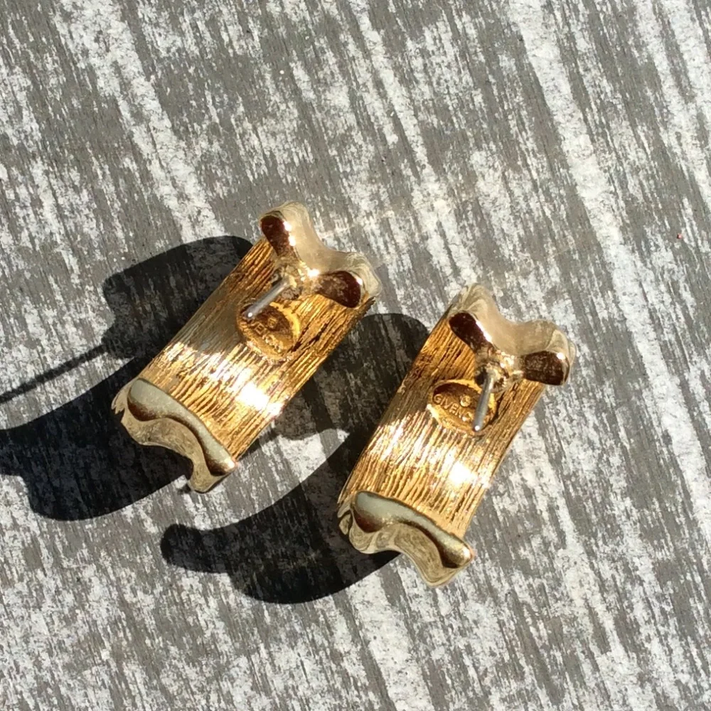 Givenchy Half Loop Earrings - Picture 5 of 8